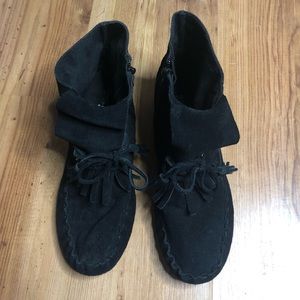 Minnetonka Black Bootie Mocs Size 8